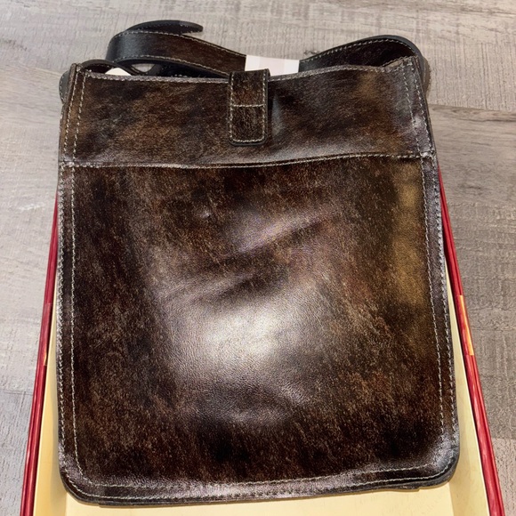 🐬Patricia Nash Venezia Tooled Crossbody Bag - Picture 6 of 10